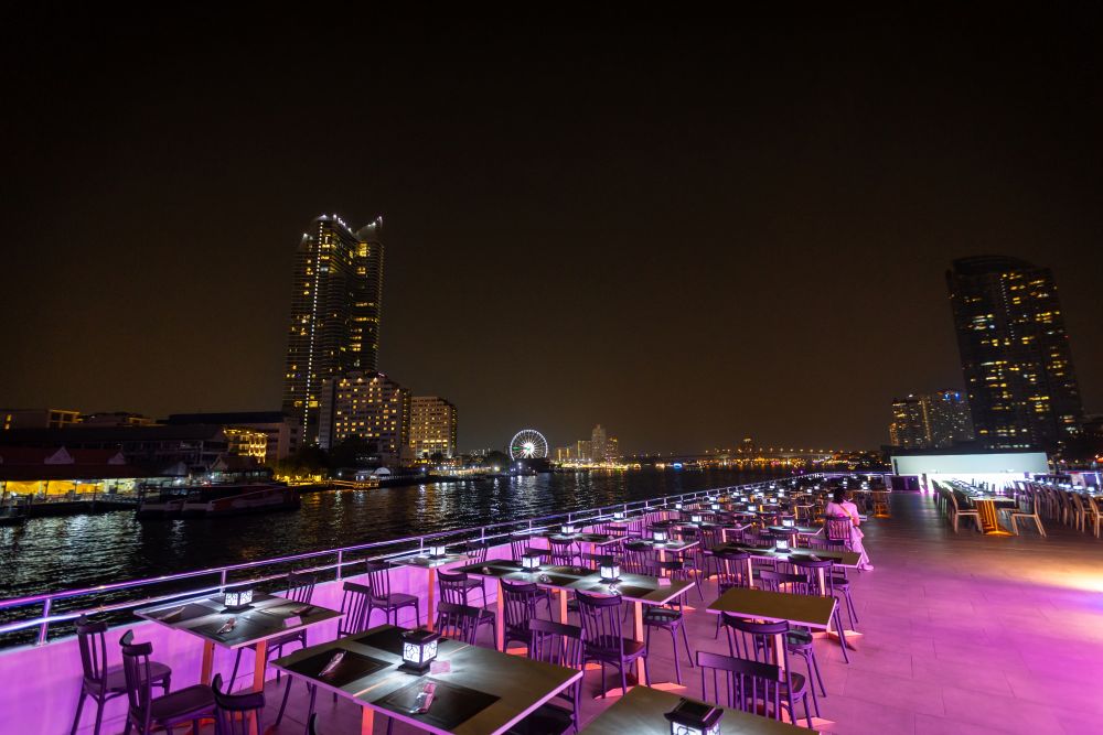 ล่องเรือดินเนอร์ Luxury White (โปรโมชั่น มา 4 จ่าย 3 เฉพาะวันจันทร์-วันพฤหัสบดี)