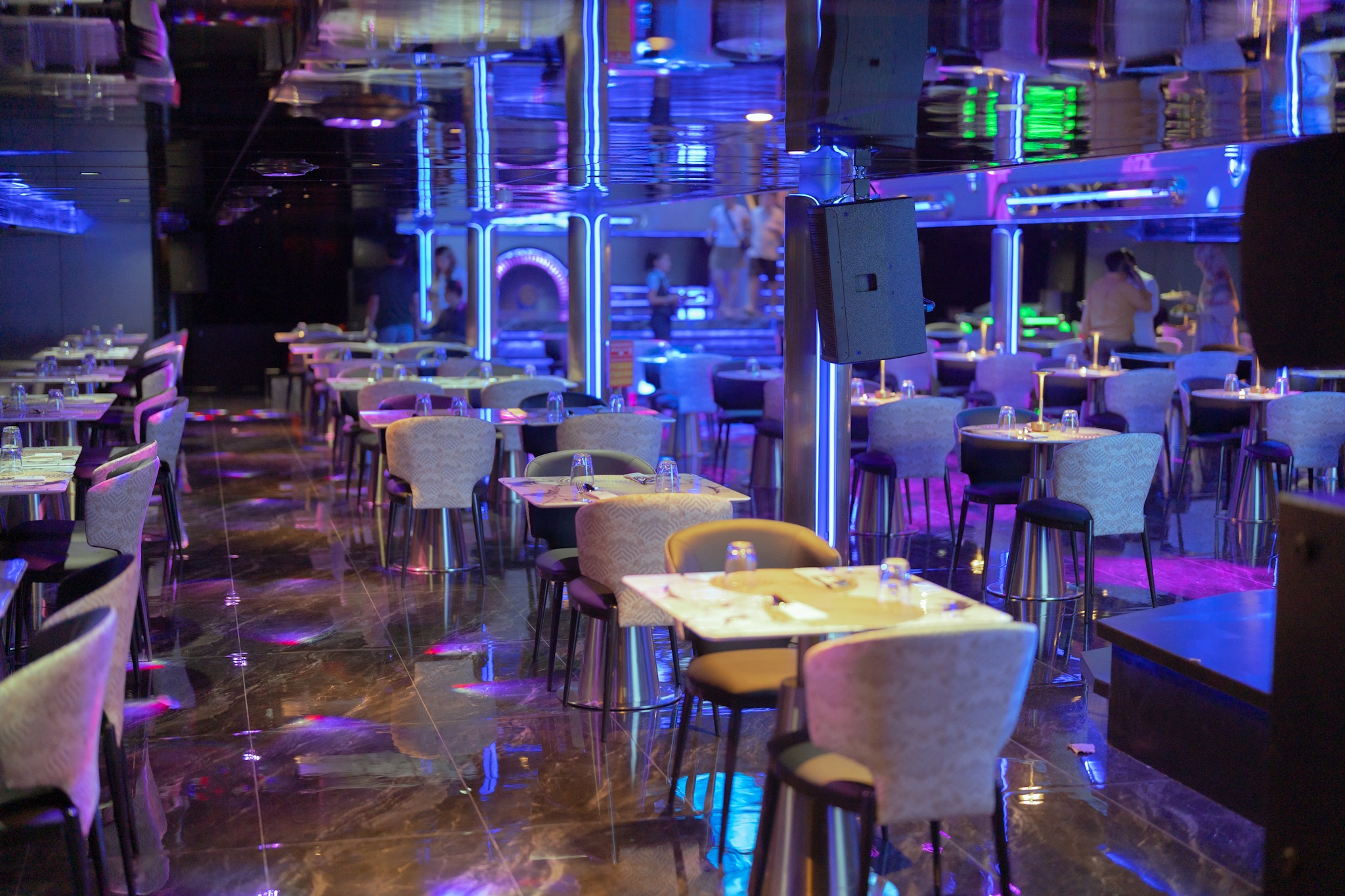 ล่องเรือดินเนอร์ Super Galaxy Cruise