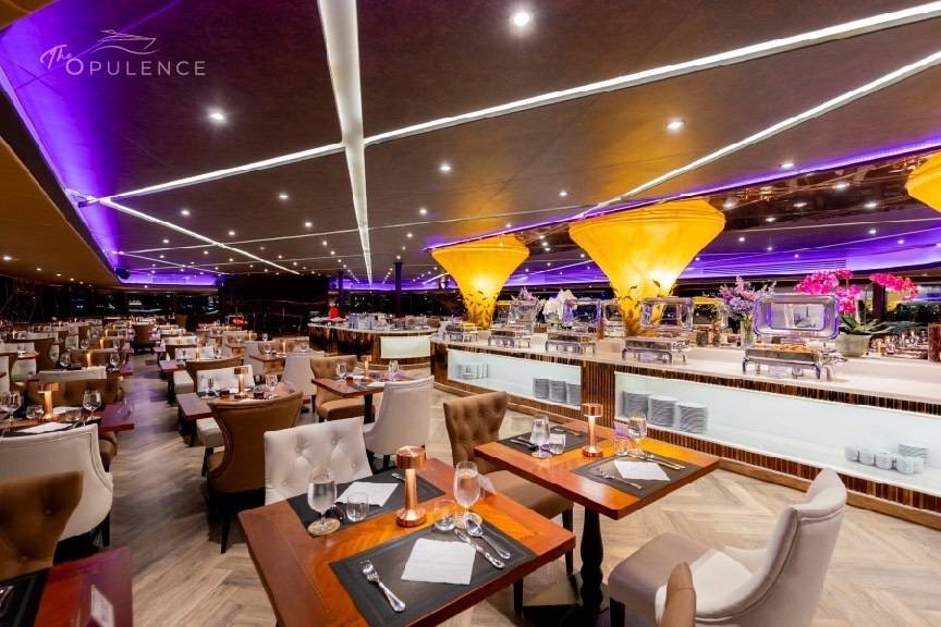 ล่องเรือดินเนอร์ The Opulence Cruise