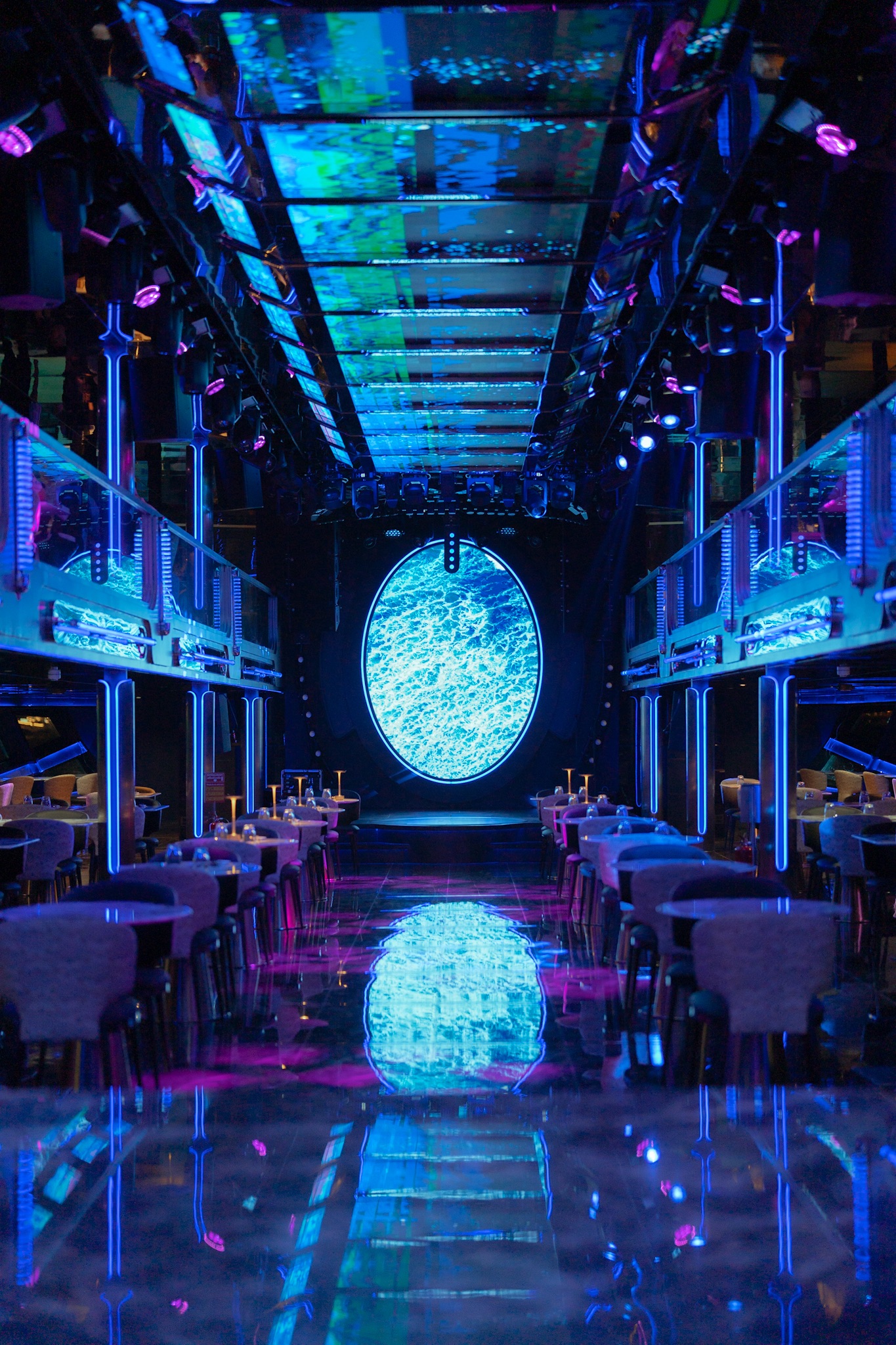ล่องเรือดินเนอร์ Super Galaxy Cruise