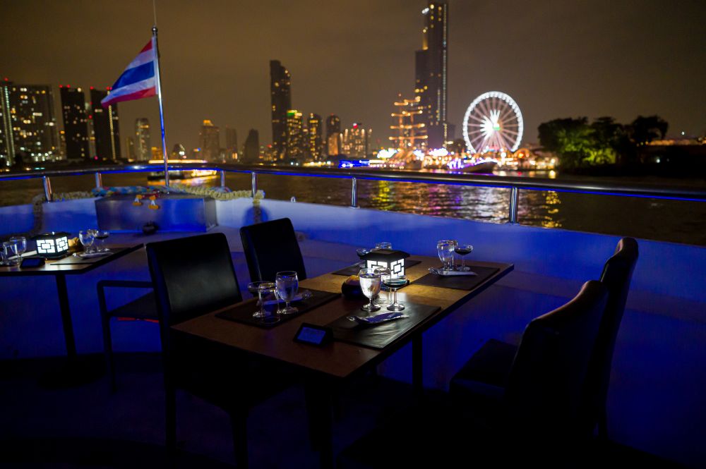 ล่องเรือดินเนอร์ White Orchid River Cruise (โปรโมชั่น มา 4 จ่าย 3 เฉพาะวันจันทร์-วันพฤหัสบดี)